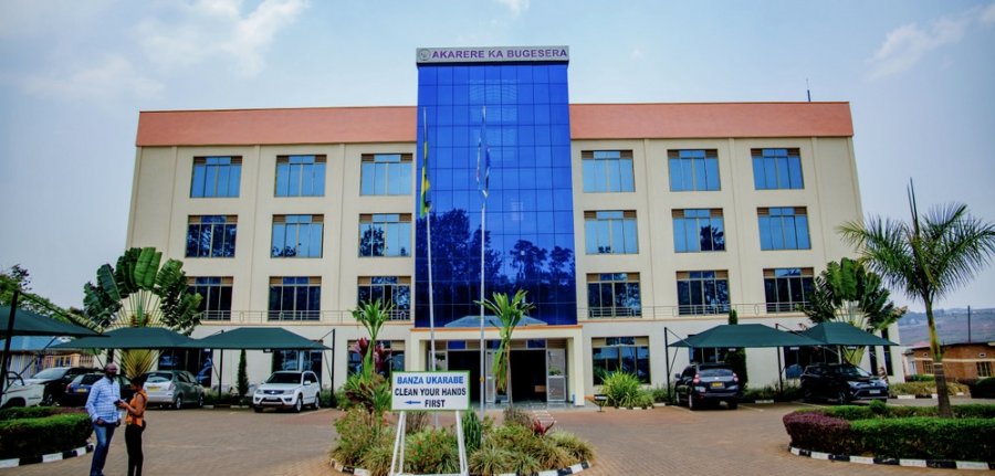 Umusore yiyahuye arapfa kubera umukobwa