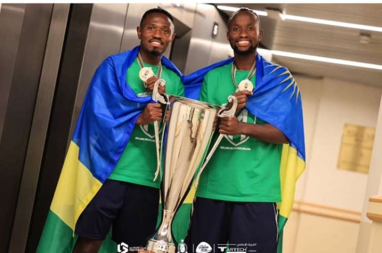 Al Ahli Tripoli ikinamo Manzi Thierry na Bizimana Djihad yegukanye igikombe cya 14 cya shampiyona