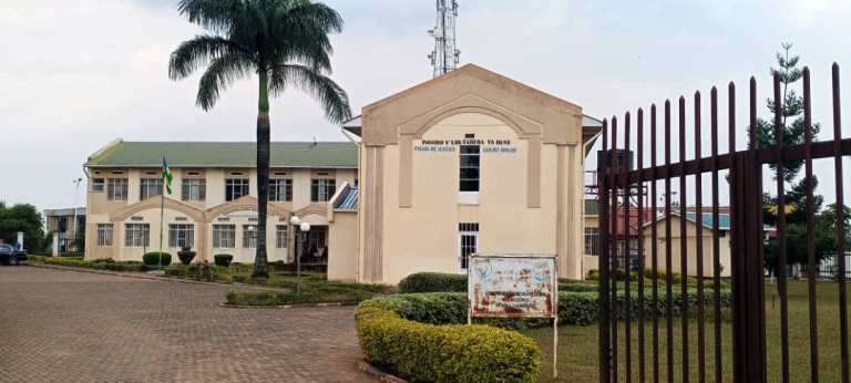 Umugabo uregwa gukubita umuhini mugenzi we yakatiwe