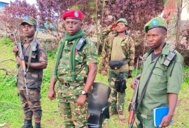 Aba Wazalendo bahungiye U Burundi barimo kurya imbwa