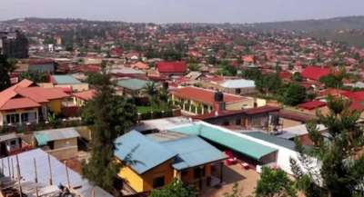 Kigali: Ibyo umukobwa yakoreye umusore wamwishyuriye amashuri akimara kubura ababyeyi byazamuye amarangamutima ya benshi