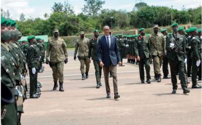 Perezida Kagame yazamuye mu ntera abasirikare basaga 600 barimo ba &rsquo;Brigadier General&rsquo;