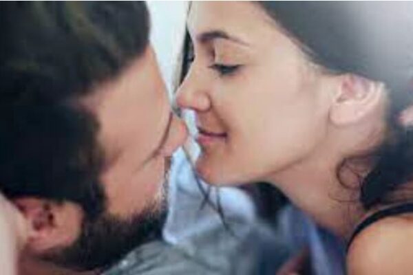 Dore iminota udakwiye kurenza utera akabariro niba ushaka kugira ubuzima bwiza – UBUSHAKASHATSI