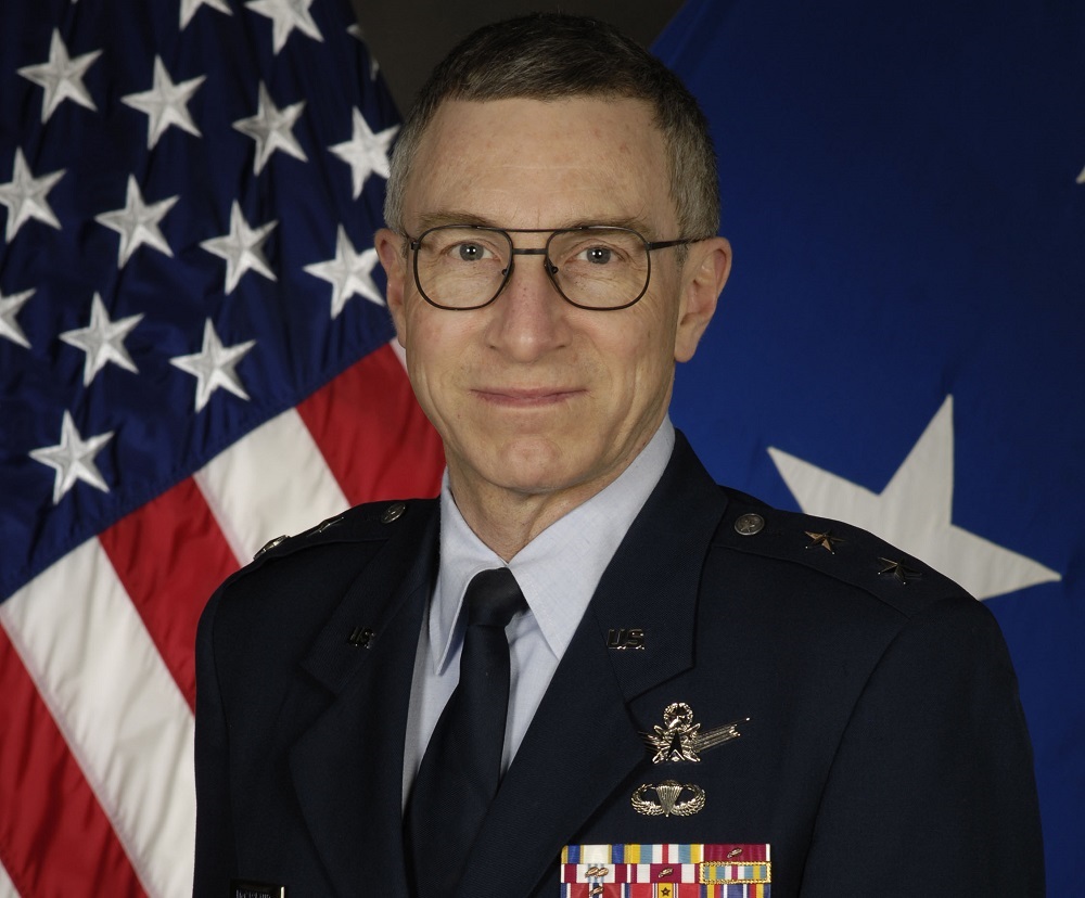 umusirikare wabikaga amakuru y'ibivejuru