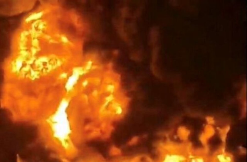 Iran yarashe ubwato bwa peterori hafi na Iraq