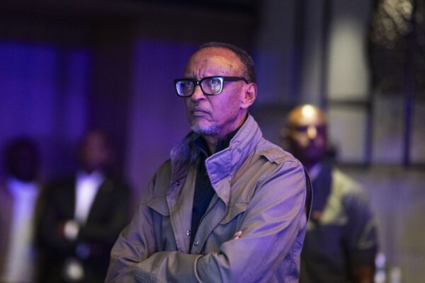 Perezida Kagame yasubije abigeze kubeshya ko arembye