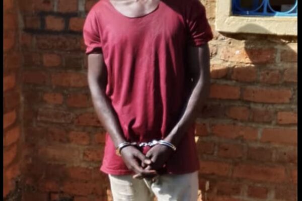 Umugabo yatwikiye mu nzu umugore we bapfuye ibihumbi 80