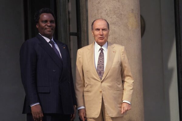 Nta nyungu tubona mu Batutsi. n’iyo batsinda Abahutu ntibizaramba – Mitterrand, imyaka ine mbere ya Jenoside