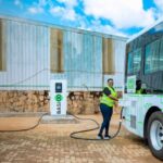 U Rwanda rwasobanuye impamvu ibiciro by’ingendo ku modoka z’amashanyarazi byazamutse.