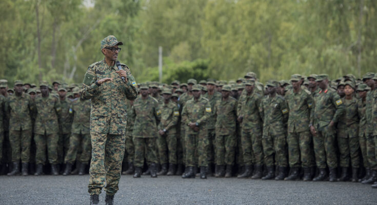 Perezida Kagame ni we uzaba Umuyobozi Mukuru wa Kaminuza ya Gisirikare y’u Rwanda. Andi makuru agezweho